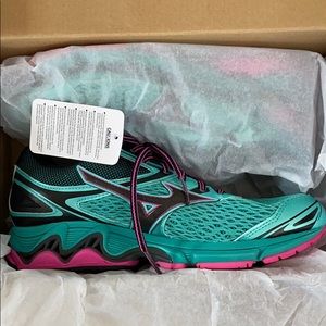Mizuno Wave Inspire Women’s size 8